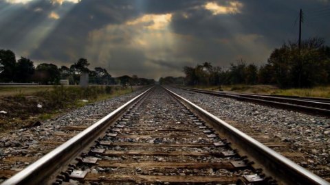 Autorità Trasporti: “Essenziale separare la rete ferroviaria da Fs”