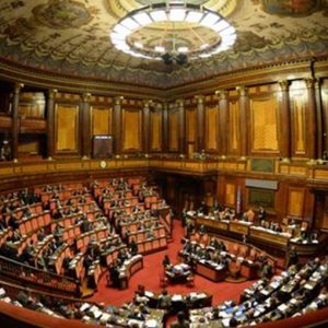 Riforma Senato, pioggia di emendamenti in Aula: Renzi e Berlusconi serrano i ranghi