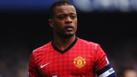 Calciomercato Juve: ecco Evra, due anni di contratto