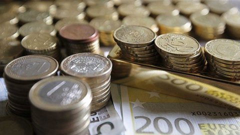 Euros below 1,33 euros: minimum for 9 months