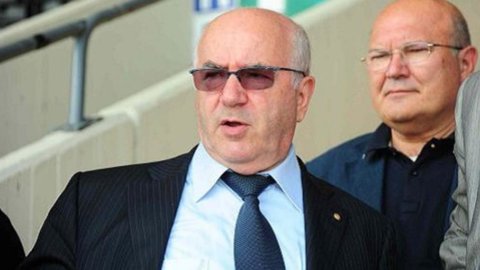 SUNSHOT - أسوأ زلات الصيف: من Tavecchio إلى Travaglio ، من Guzzanti إلى Grillo