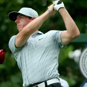 Golf, Rory McIlroy melakukan penghargaan di Irlandia Utara