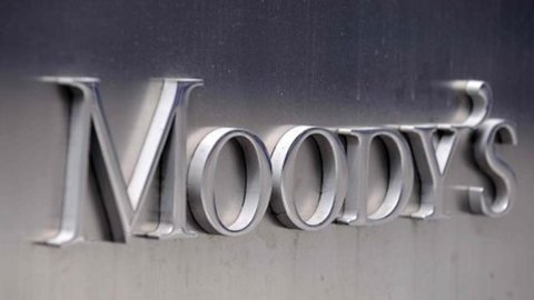 Italia: Calificación de Moody's en camino y China más cerca