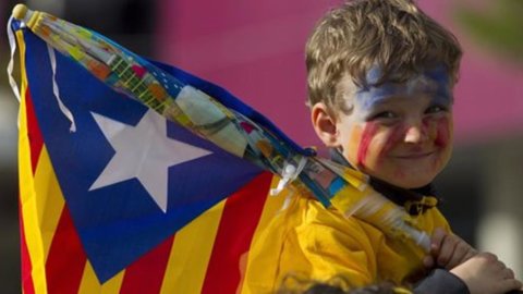 Catalogna: in un anno l’indipendenza