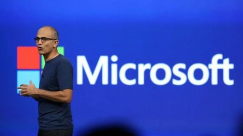 Microsoft vale oltre mille miliardi e supera Apple e Amazon