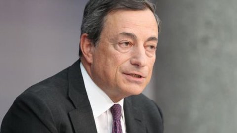 Draghi: “Ripresa inflazione rallenta, non esiteremo ad agire”