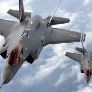 Finmeccanica inaugura primo F35 italiano