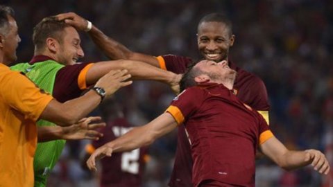 SERIE A - La Juve y la Roma nunca se rinden: los bianconeri vencen al Atalanta, la Roma vence al Verona