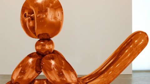 Nova York: Balloon Monkey (laranja) na Christie's