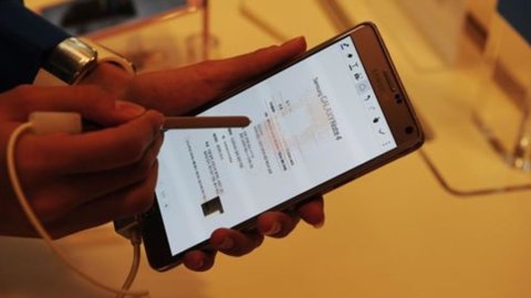 Samsung, prima trimestrale flop dal 2011: crollano Ebit e vendite