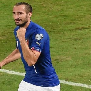 Italia batte Azerbaigian, fa tutto Chiellini: doppietta e autogol