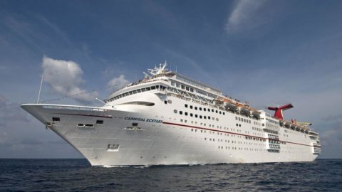 Crociere, la Cina vuole una nave di lusso: nella partita Carnival e Fincantieri