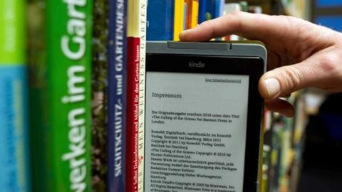 Ebook, Franceschini insistă: TVA la 4%