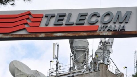 Telecom Italia: agreement signed with the trade unions for the call center sector