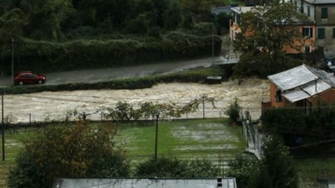 Kötü hava, Liguria alarmı: Leivi'de 2 ölü, Chiavari'de ordu