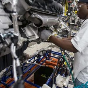 Industria, Istat: fatturato e ordini in calo a settembre