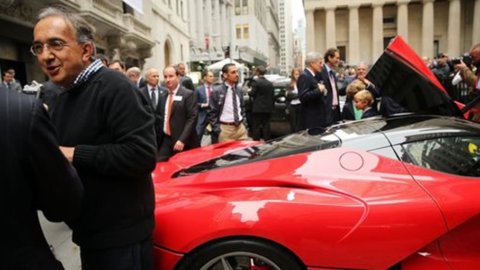FCA receberá 2,25 bilhões da Ferrari antes da cisão