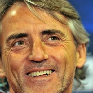 Inter ve Mancini taraftarları coşturuyor ve üçüncülüğü hedefliyor