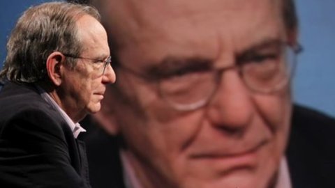 Padoan: "GSYİH dördüncü çeyrekte negatif olacak ama düşüşü yavaşlatacak"