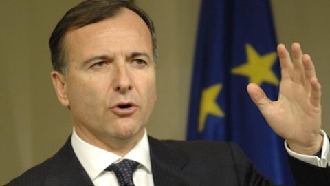 Diritti umani: Ue, potenziare controlli e sanzioni