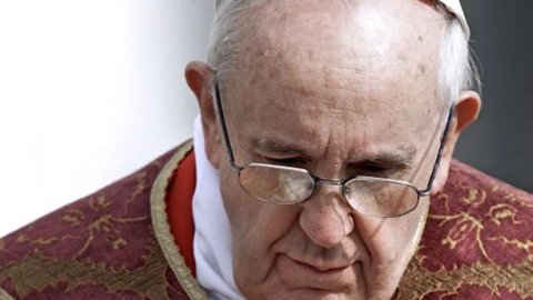 Church, Pope: "Just ask for money for the sacraments"