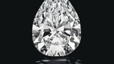 Christie's New York clôture la saison des enchères de bijoux 2014 avec 55 millions USD - le 10 décembre