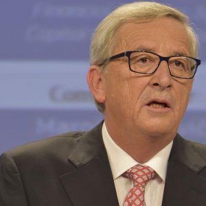 Juncker: “Niente più muri per l’Europa”