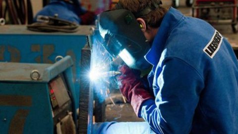 Eurozona: indice Pmi industria ai massimi dal 2015