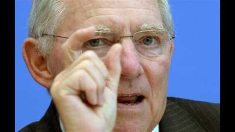 Schaeuble tetap keras: kebijakan moneter ekspansif menyebabkan masalah