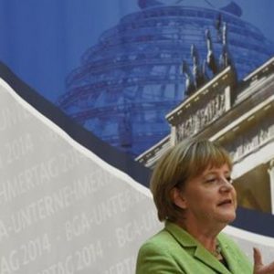 Merkel: reformas insuficientes en Italia y Francia