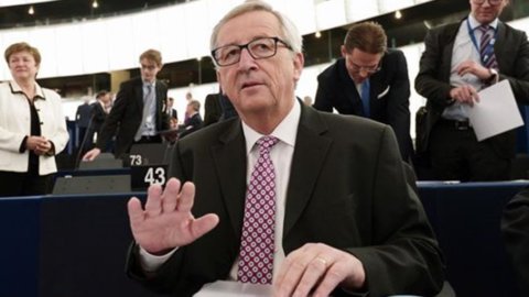 Juncker a Francia e Italia: senza riforme via a inasprimento procedura deficit