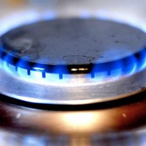 Istat, consumi energia: spesi 1.635 euro a famiglia