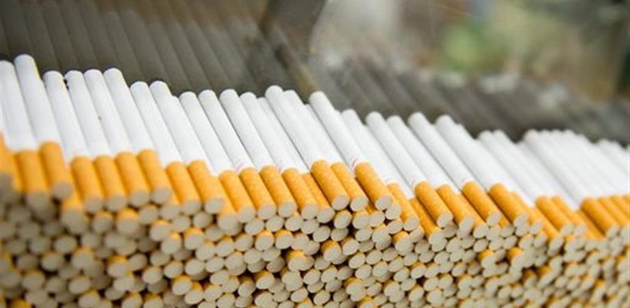 Prezzo sigarette: dalle Camel alle Marlboro, gli aumenti marca per ... Prezzo sigarette: dalle Camel alle Marlboro, gli aumenti marca per ...