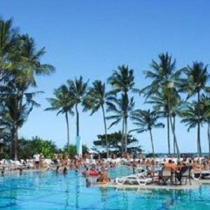 Club Med ke Cina, Bonomi mundur