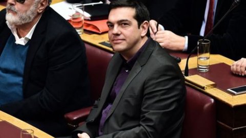 Greece, public debt and Tsipras' bluff