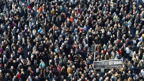 Fransa'da XNUMX milyon kişi teröre karşı yürüdü