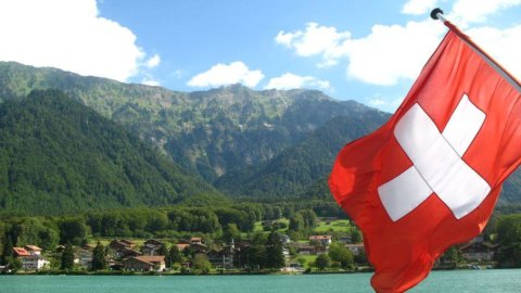 Les mouvements de la Suisse sont bons pour Piazza Affari qui vole dans le sillage des compagnies pétrolières et des banques