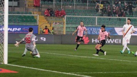 ANTICIPI SERIE A – Roma e Inter non vanno oltre il pari a Palermo e a Empoli