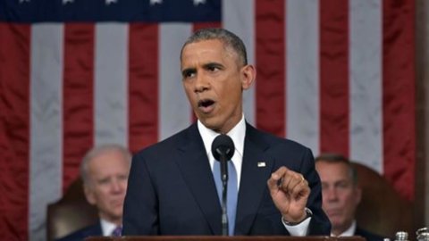 Obama : "Nous sommes sortis de la récession" et se concentre sur la classe moyenne