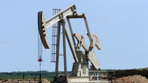 Petrolio, Wti in picchiata (-19%) prezzi ai livelli di 21 anni fa