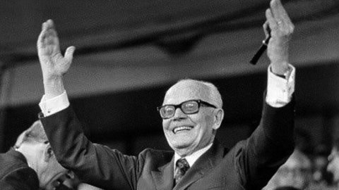 QUIRINALE – Larghe intese e franchi tiratori: la storia delle elezioni presidenziali