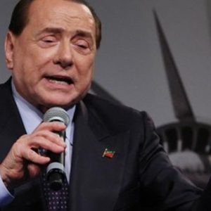 Berlusconi: tutto ok dopo crisi notturna