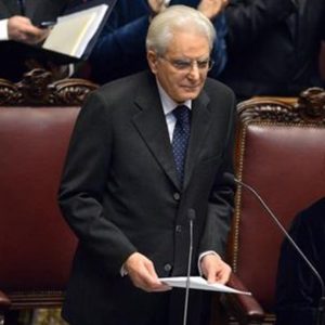 Mattarella: “Serve unità e crescita, sarò arbitro imparziale”
