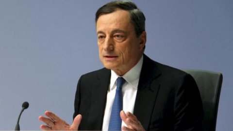 Effetto Bce su Grecia: Borsa di Atene crolla, spread vola