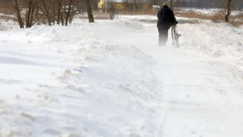 エネルとテルナ、雪の緊急事態に1.500人の男性