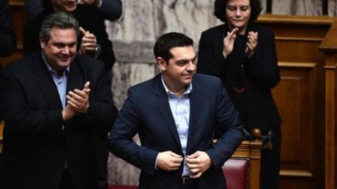 ギリシャ: OECD、ロシア、中国の間の Tsipras