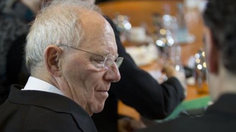 Grecia, Schaeuble scettico su accordo oggi in Eurogruppo