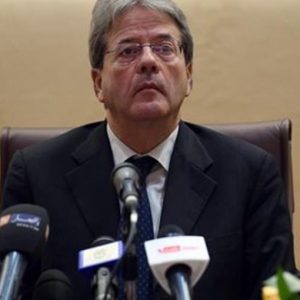 Libia, Gentiloni: “Servono sforzi diplomatici, non crociate”