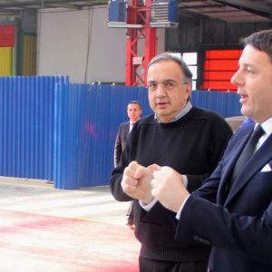 Torino ve Renzi FCA'yı ziyaret etti: "Tembel ve şikayetçi İtalya'ya hayır"