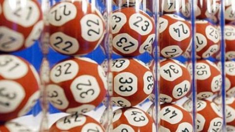 Corsa al SuperEnalotto oggi, jackpot più alto al mondo